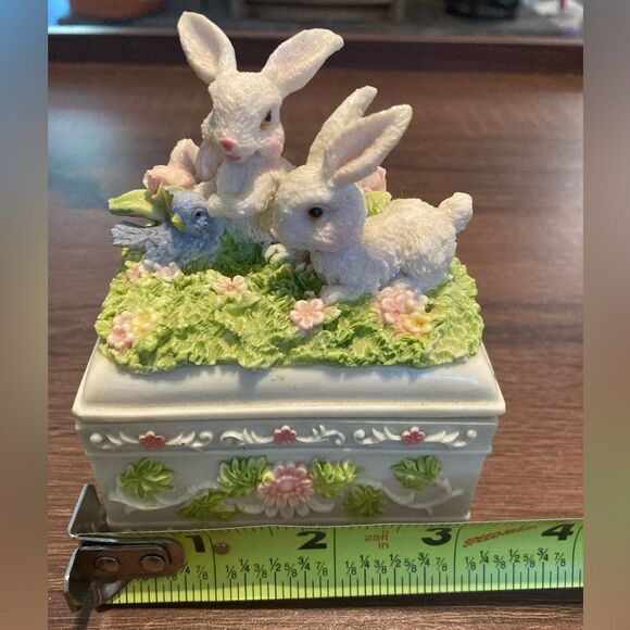 Trinket Box Resin Bunny Rose Accents w/ Blue Bird 3” Wide 4” Tall - Picture 8 of 9